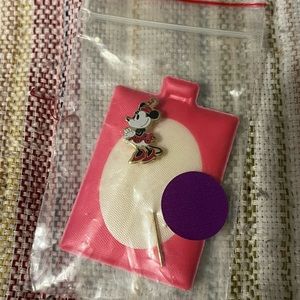 Disney Vintage Minnie Mouse Pin Brooch